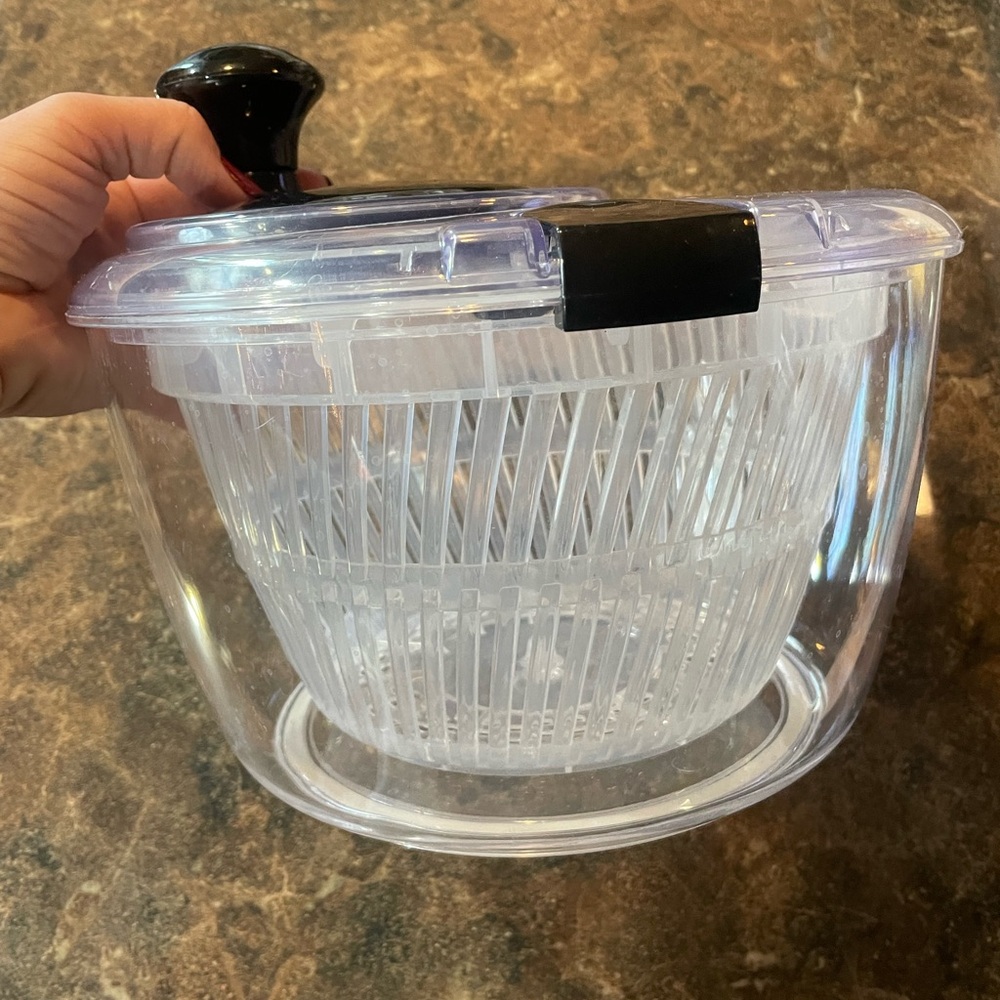 Salad spinner